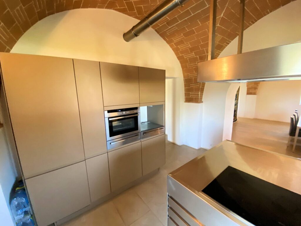 1538-Proprieta' prestigiosa in un'oasi di pace e bellezza naturalistica-Volterra-28 Agenzia Immobiliare ASIP