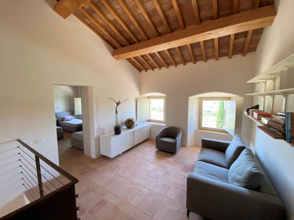 1538-Proprieta' prestigiosa in un'oasi di pace e bellezza naturalistica-Volterra-38 Agenzia Immobiliare ASIP