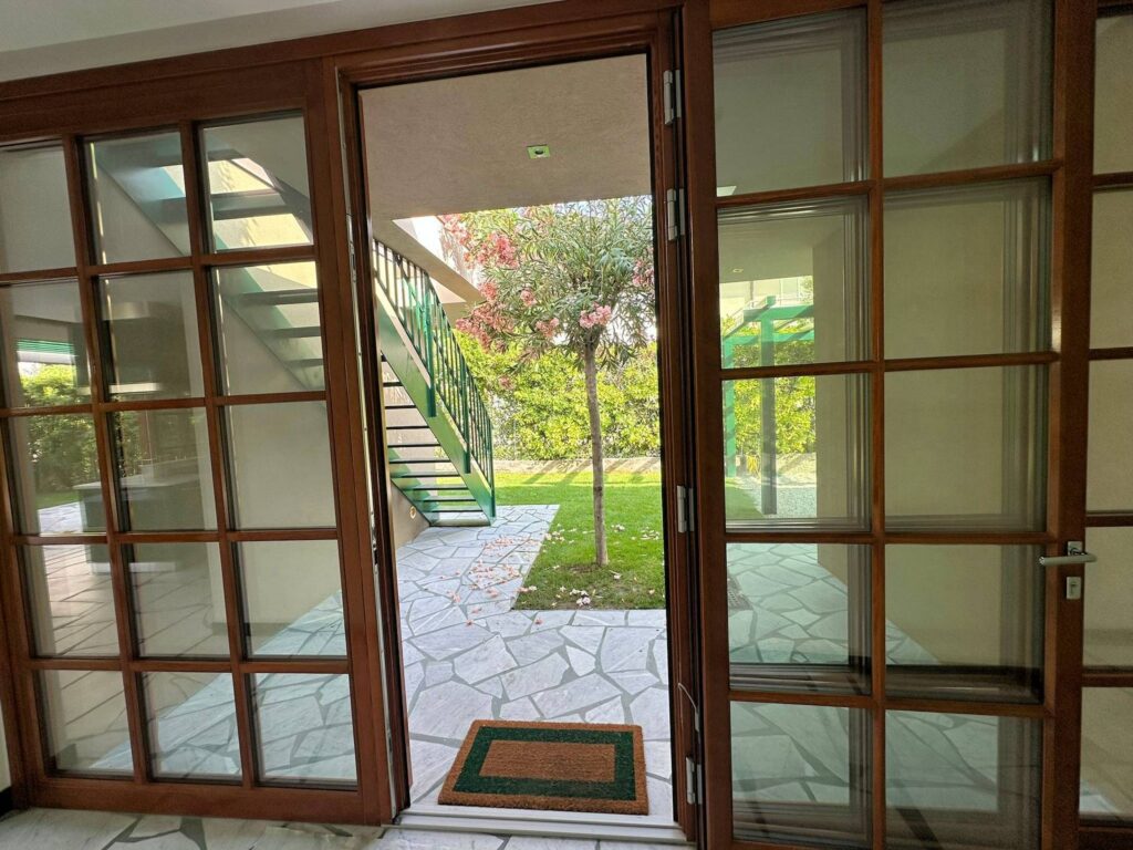 1567-Villa di ampia superficie in zona residenziale con rifiniture di altissimo livello-Forte dei Marmi-20 Agenzia Immobiliare ASIP