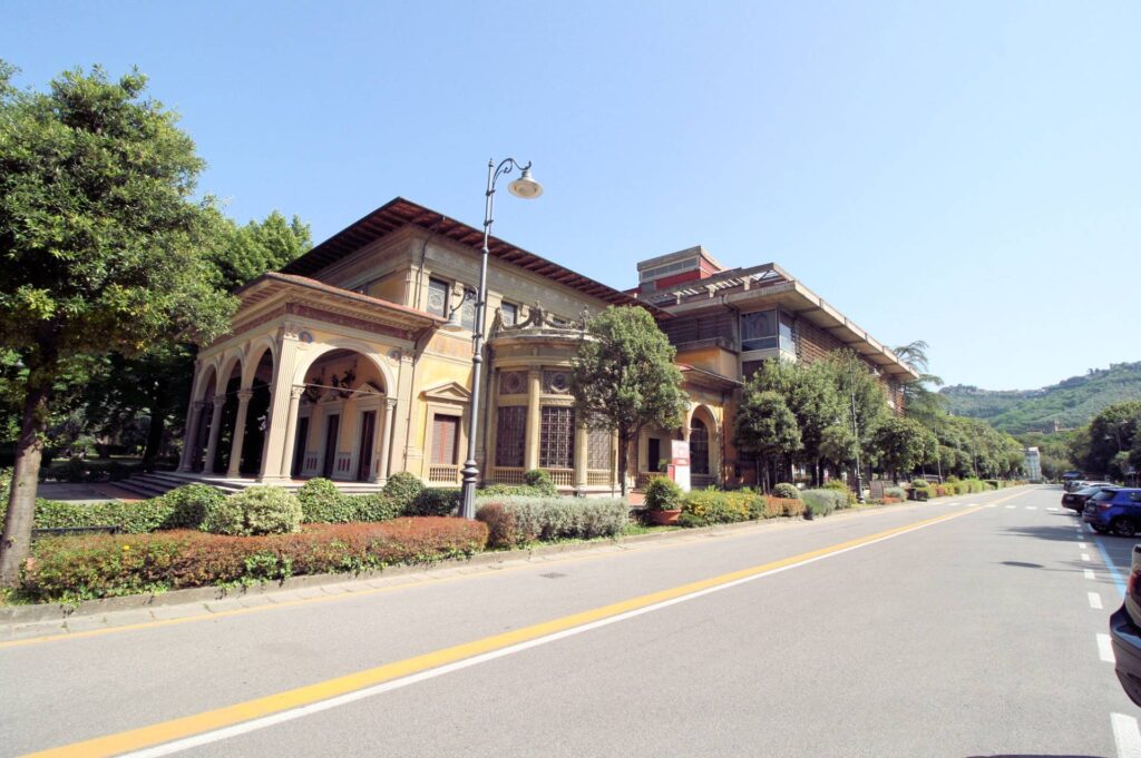 1696-Appartamento completamente ristrutturato al piano terra con giardino privato-Montecatini-Terme-17 Agenzia Immobiliare ASIP