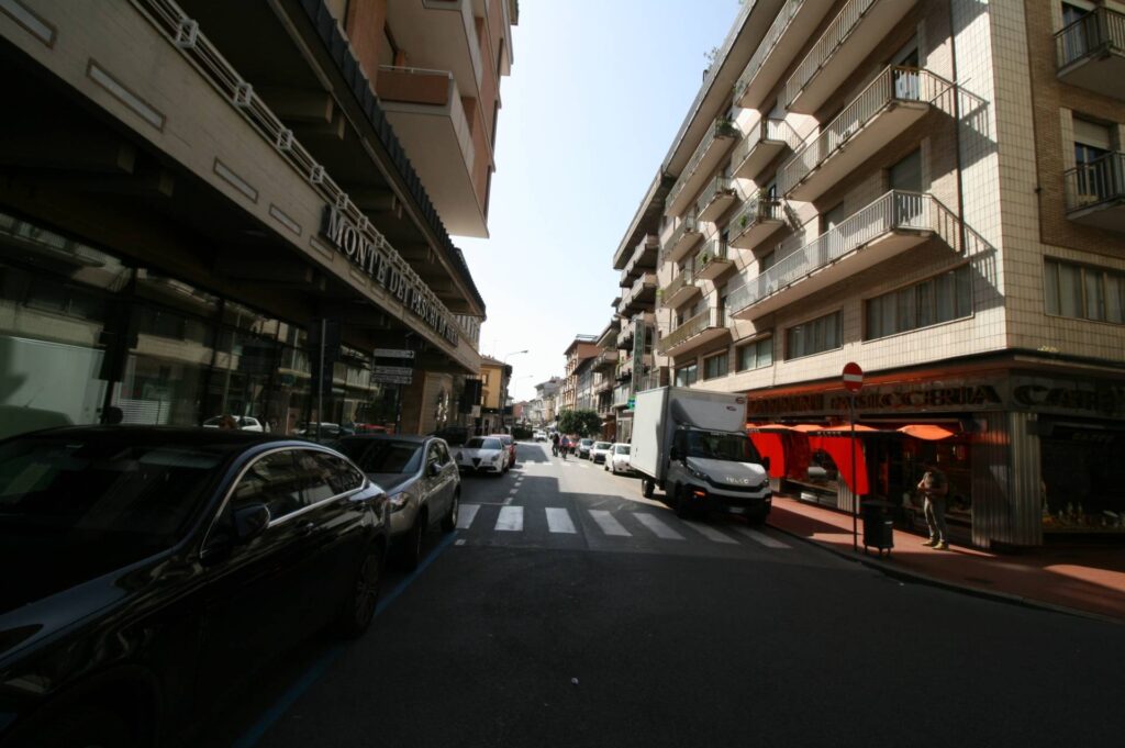 1700-Attico disposto su due livelli completamente ristrutturato con ampie terrazze panoramiche e ascensore-Montecatini-Terme-11 Agenzia Immobiliare ASIP