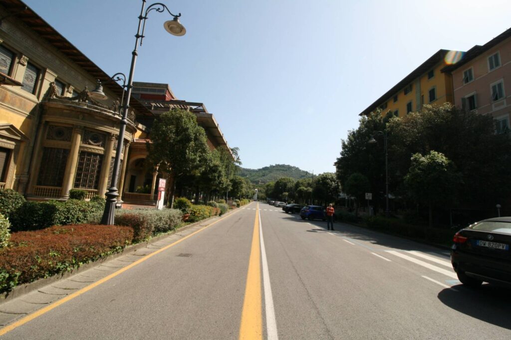 1700-Attico disposto su due livelli completamente ristrutturato con ampie terrazze panoramiche e ascensore-Montecatini-Terme-18 Agenzia Immobiliare ASIP