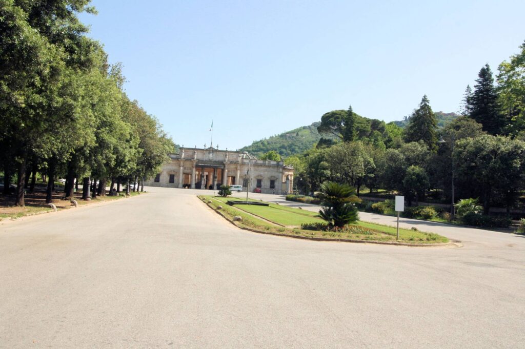 1700-Attico disposto su due livelli completamente ristrutturato con ampie terrazze panoramiche e ascensore-Montecatini-Terme-22 Agenzia Immobiliare ASIP