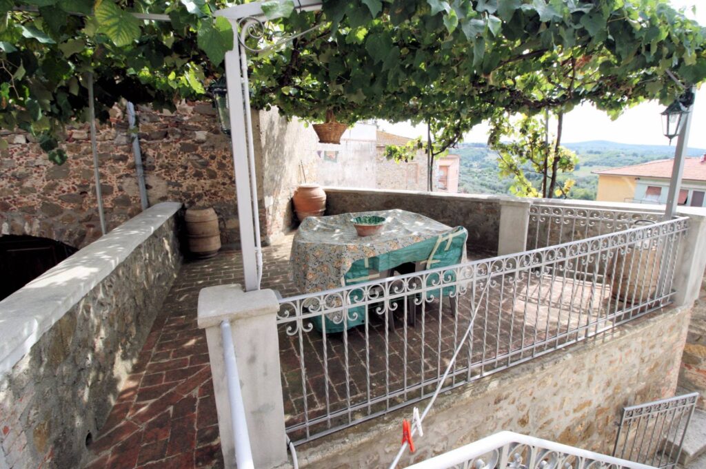 508-Porzione di terratetto con giardino e vista panoramica-Manciano-4 Agenzia Immobiliare ASIP