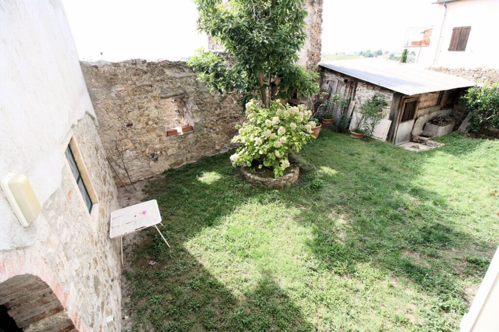508-Porzione di terratetto con giardino e vista panoramica-Manciano-5 Agenzia Immobiliare ASIP