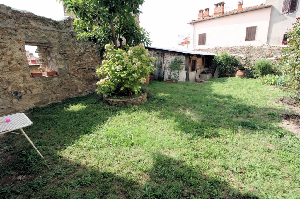 508-Porzione di terratetto con giardino e vista panoramica-Manciano-19 Agenzia Immobiliare ASIP