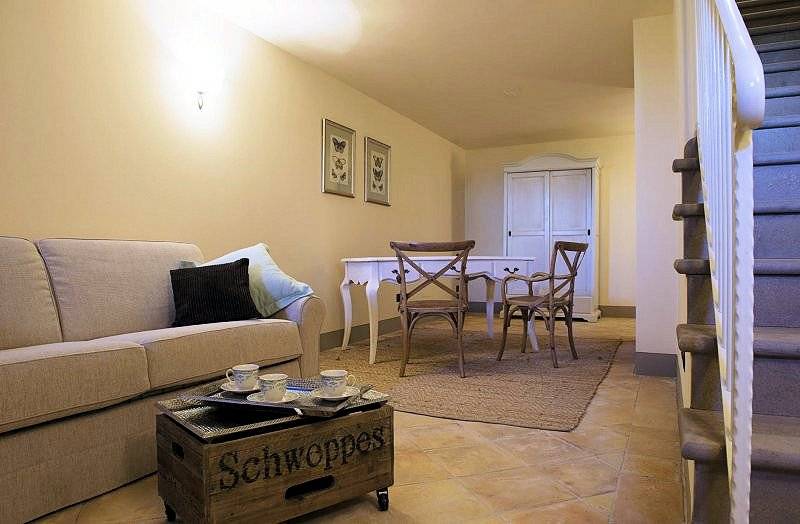 1291-Porzione terratetto di villa bifamiliare con giardino privato e piscina condominiale-Chianni-7 Agenzia Immobiliare ASIP