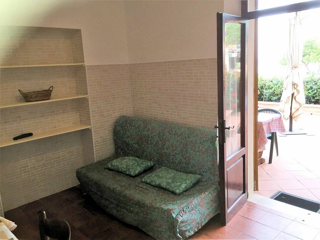 1404-Bel complesso immobiliare suddiviso in cinque appartamenti a 50 metri dal mare-Marciana-11 Agenzia Immobiliare ASIP