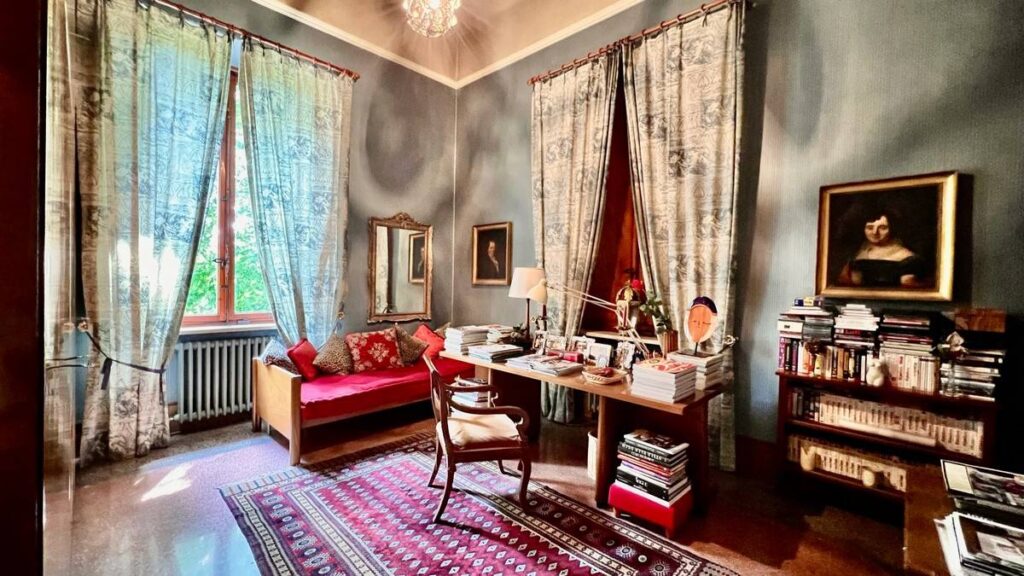 606-Villa di ampia superficie con giardino-Lucca-7 Agenzia Immobiliare ASIP