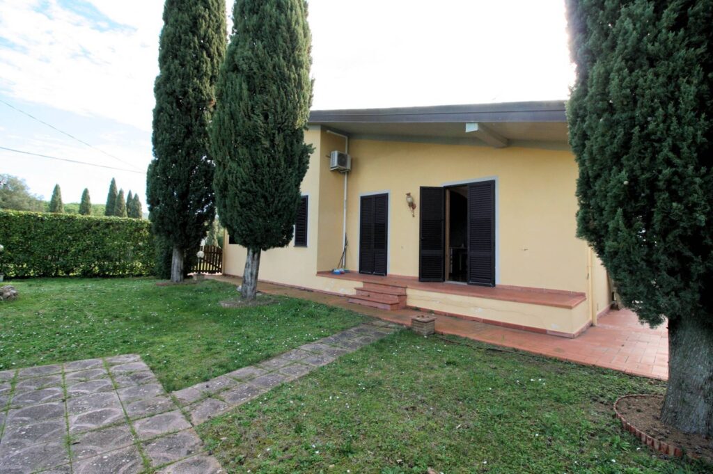 1501-Villetta libera su quattro lati con ampio giardino in zona panoramica-Montespertoli-9 Agenzia Immobiliare ASIP