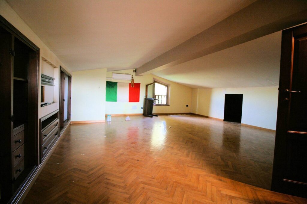 1501-Villetta libera su quattro lati con ampio giardino in zona panoramica-Montespertoli-21 Agenzia Immobiliare ASIP