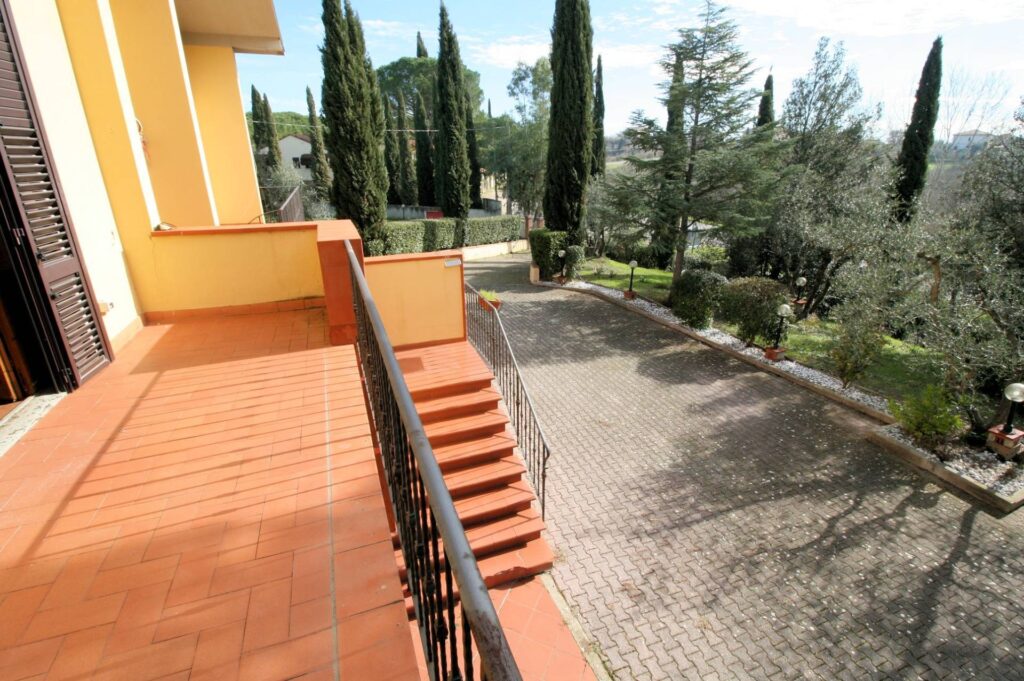 1501-Villetta libera su quattro lati con ampio giardino in zona panoramica-Montespertoli-14 Agenzia Immobiliare ASIP
