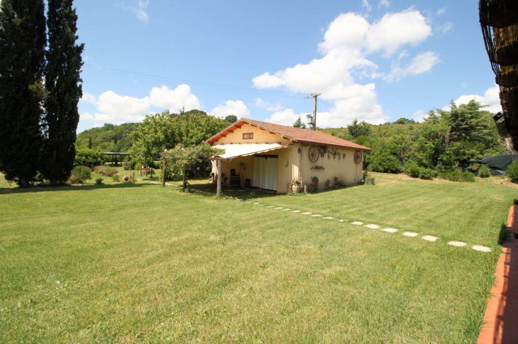 1522-Casale in stile rustico Toscano con annessi e terreno a venti minuti dal mare-Monteverdi Marittimo-11 Agenzia Immobiliare ASIP