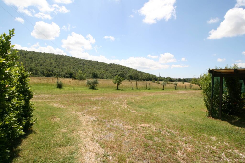 1522-Casale in stile rustico Toscano con annessi e terreno a venti minuti dal mare-Monteverdi Marittimo-18 Agenzia Immobiliare ASIP