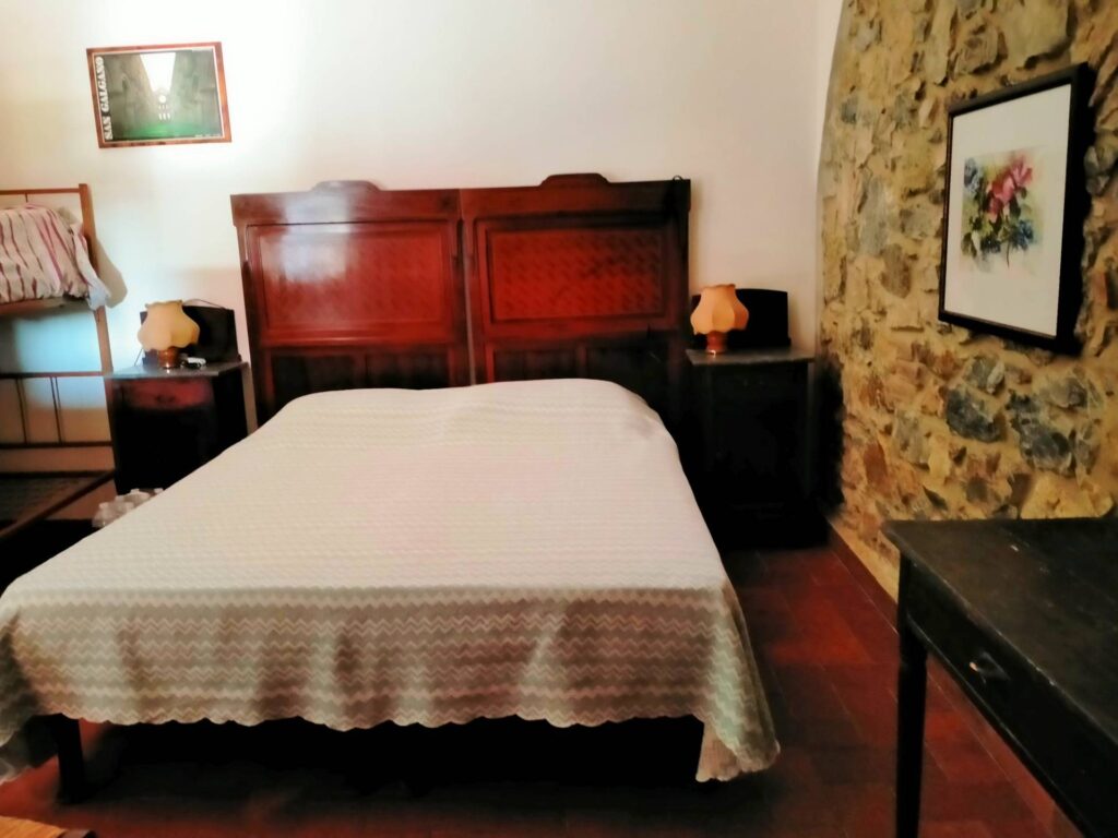 1522-Casale in stile rustico Toscano con annessi e terreno a venti minuti dal mare-Monteverdi Marittimo-26 Agenzia Immobiliare ASIP