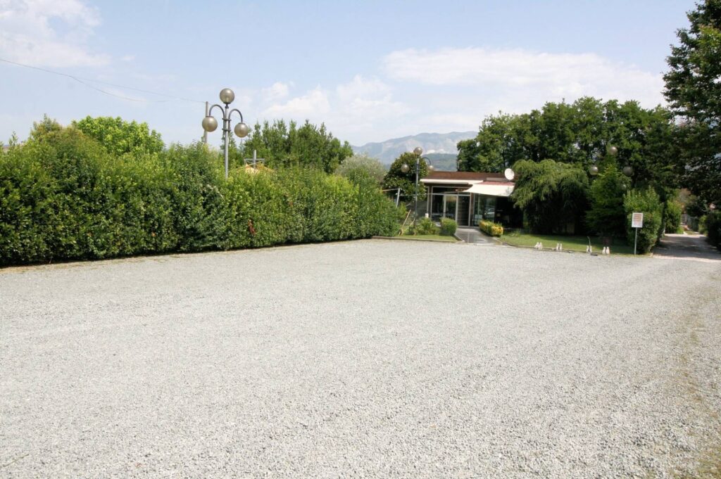 1543-Si vende l'attivita' di ristorante/pizzeria/bar con piccola attivita' di affittacamere-Massa-9 Agenzia Immobiliare ASIP
