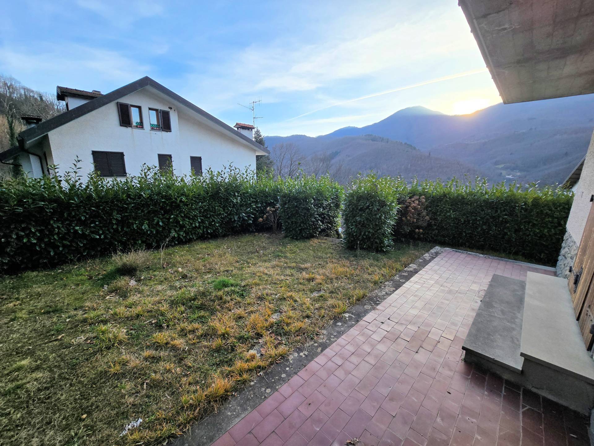 1661-Porzione di bifamiliare posta al piano terra con giardino privato-Abetone Cutigliano-1 Agenzia Immobiliare ASIP