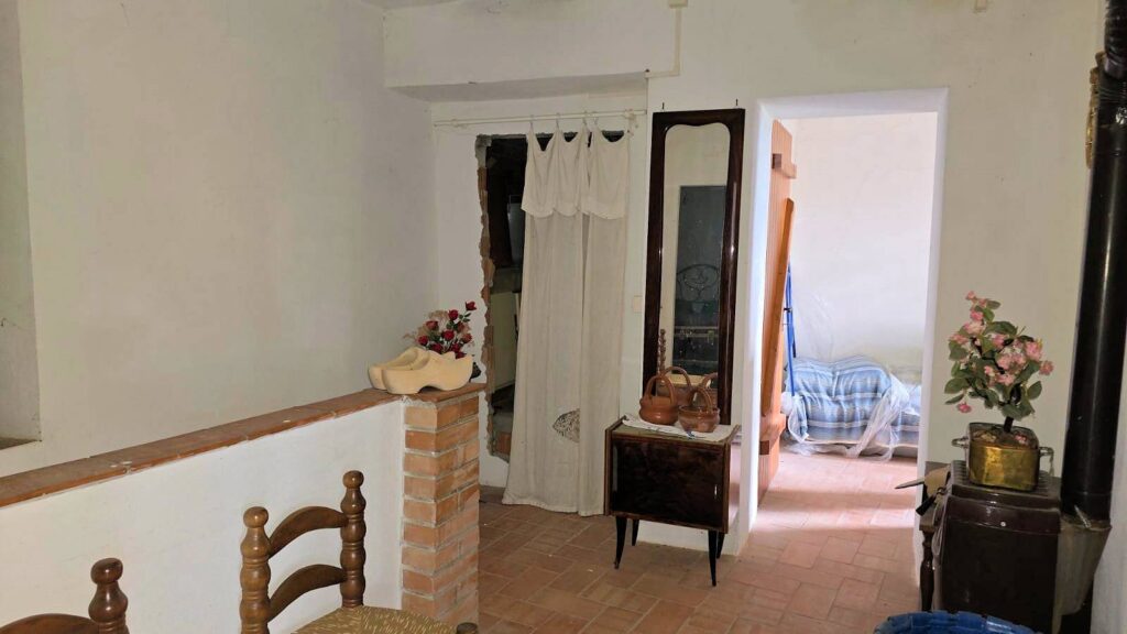 1510-Podere in posizione collinare con ampio terreno e vista panoramica fino al mare-Roccastrada-29 Agenzia Immobiliare ASIP