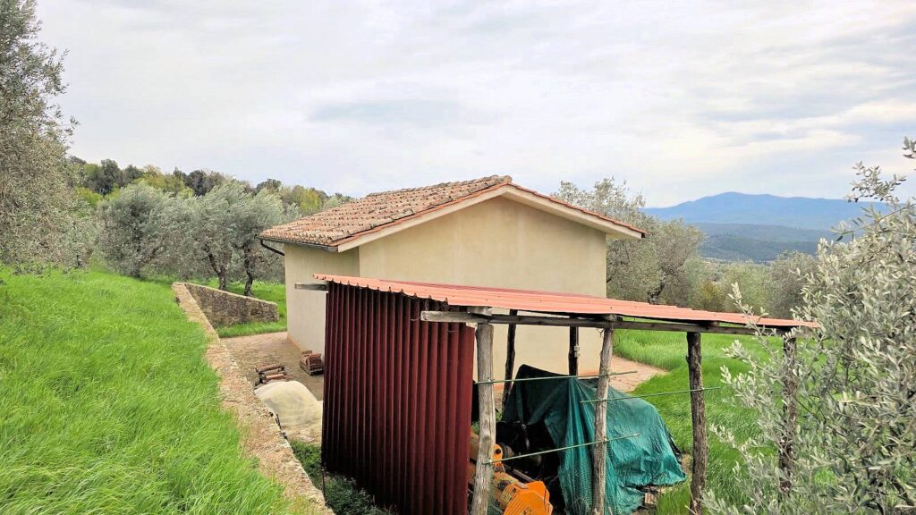 1510-Podere in posizione collinare con ampio terreno e vista panoramica fino al mare-Roccastrada-19 Agenzia Immobiliare ASIP