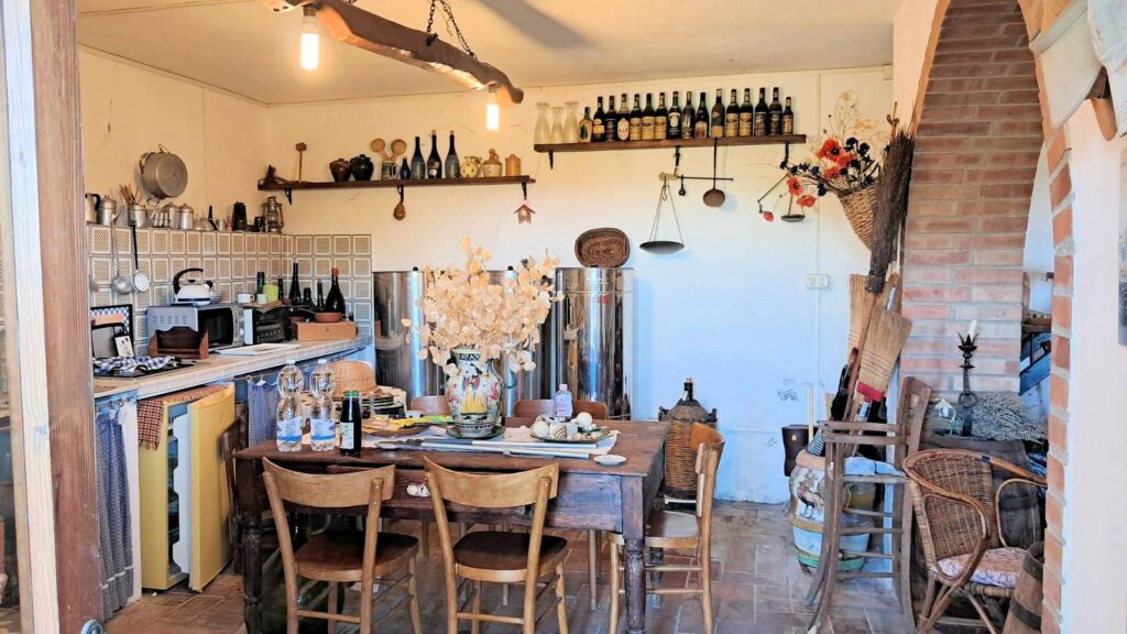 1510-Podere in posizione collinare con ampio terreno e vista panoramica fino al mare-Roccastrada-28 Agenzia Immobiliare ASIP