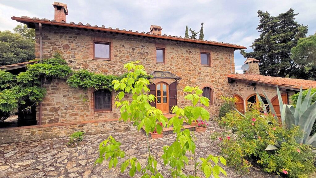 1702-Casale in pietra con vista panoramica-Suvereto-2 Agenzia Immobiliare ASIP