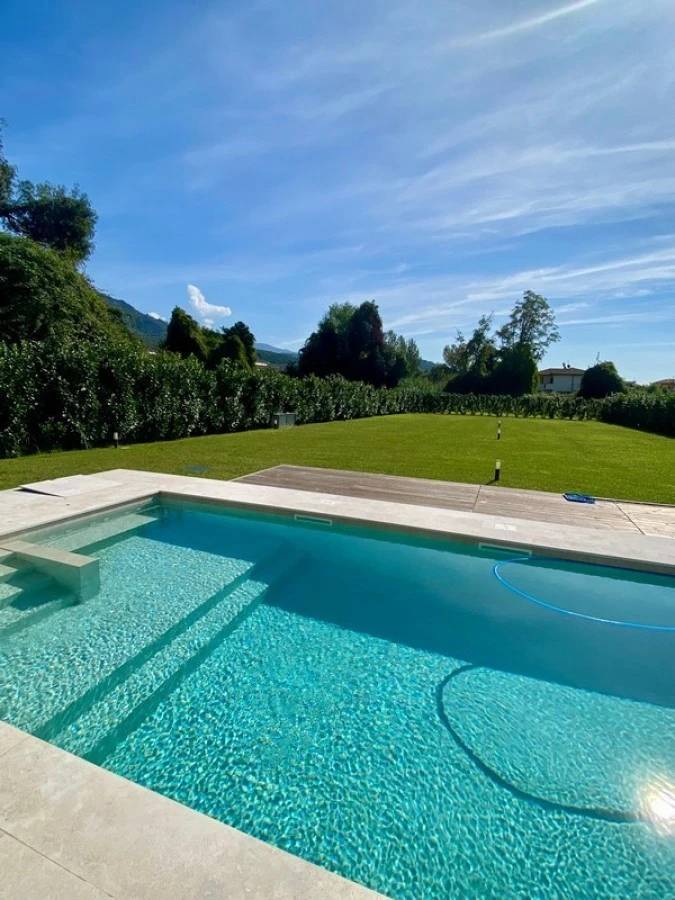 1703-Villa di recente realizzazione con piscina-Pietrasanta-3 Agenzia Immobiliare ASIP