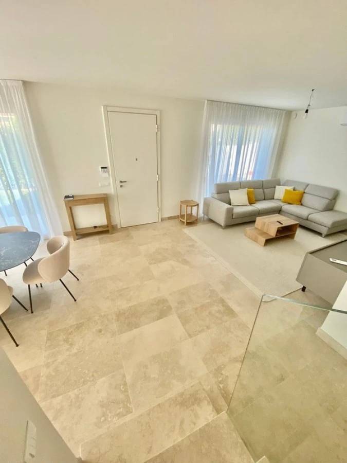 1703-Villa di recente realizzazione con piscina-Pietrasanta-11 Agenzia Immobiliare ASIP
