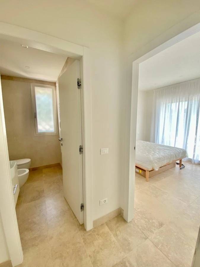 1703-Villa di recente realizzazione con piscina-Pietrasanta-26 Agenzia Immobiliare ASIP