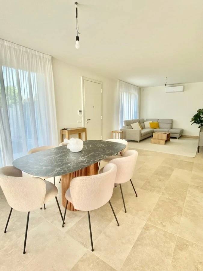 1703-Villa di recente realizzazione con piscina-Pietrasanta-12 Agenzia Immobiliare ASIP