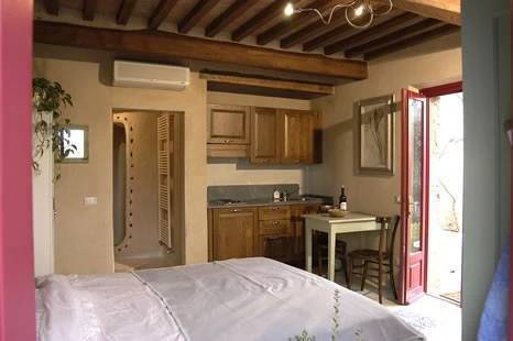 1704-Rustico in stile Toscano con giardino e piscina  in ottima posizione-Camaiore-20 Agenzia Immobiliare ASIP
