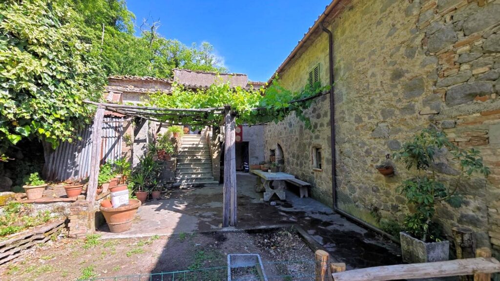 1705-Podere da ristrutturare in posizione collinare-Roccastrada-8 Agenzia Immobiliare ASIP