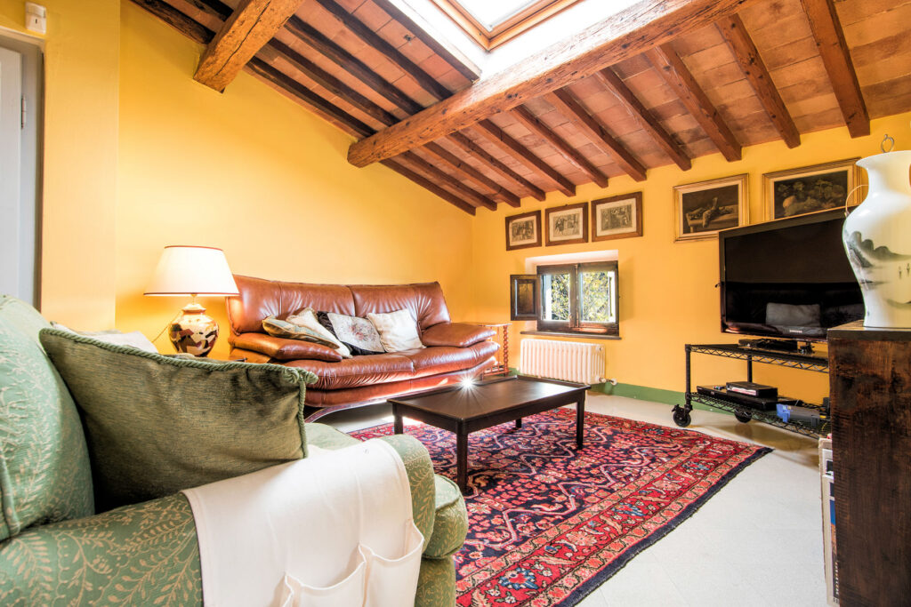 480-Antica villa padronale con parco-Pescia-14 Agenzia Immobiliare ASIP