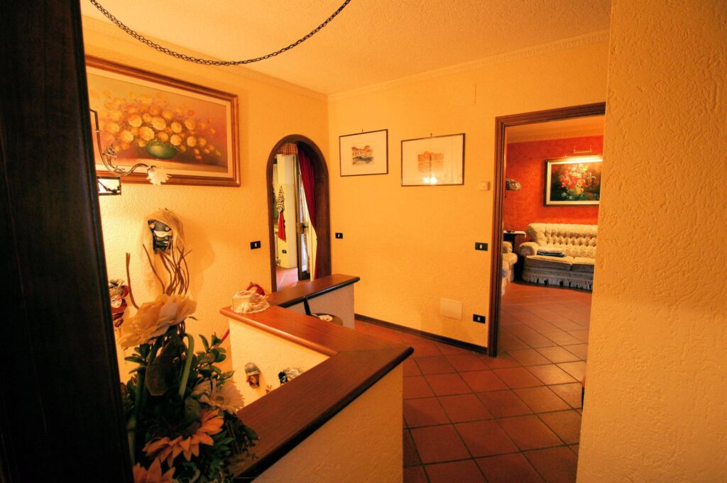 481-Villa singola con giardino e vista panoramica-Massarosa-12 Agenzia Immobiliare ASIP