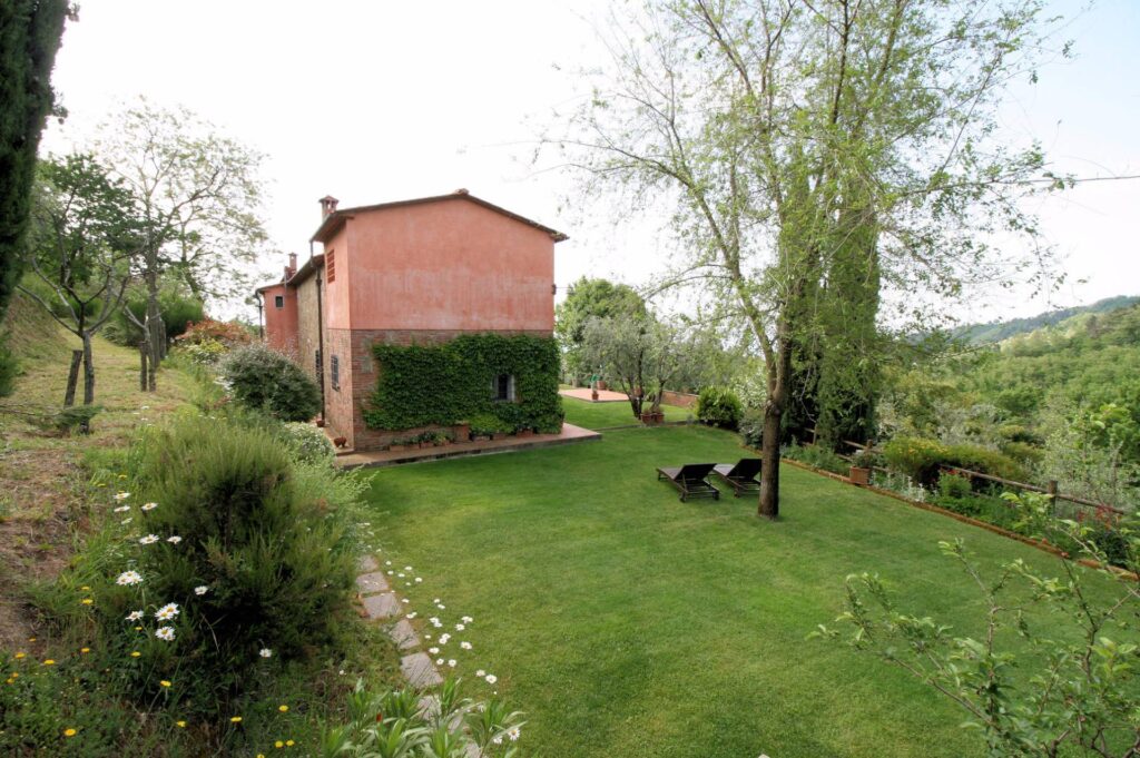 496-Casa colonica con piscina e vista panoramica-Buggiano-9 Agenzia Immobiliare ASIP