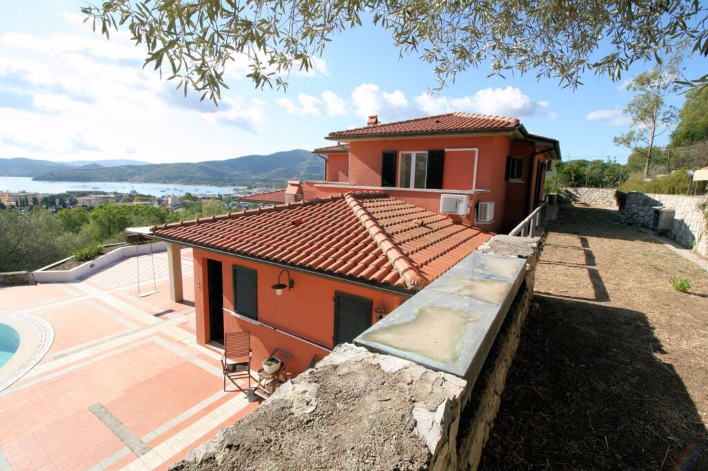 712-Villa di lusso con parco piscina e vista mare-Portoferraio-12 Agenzia Immobiliare ASIP
