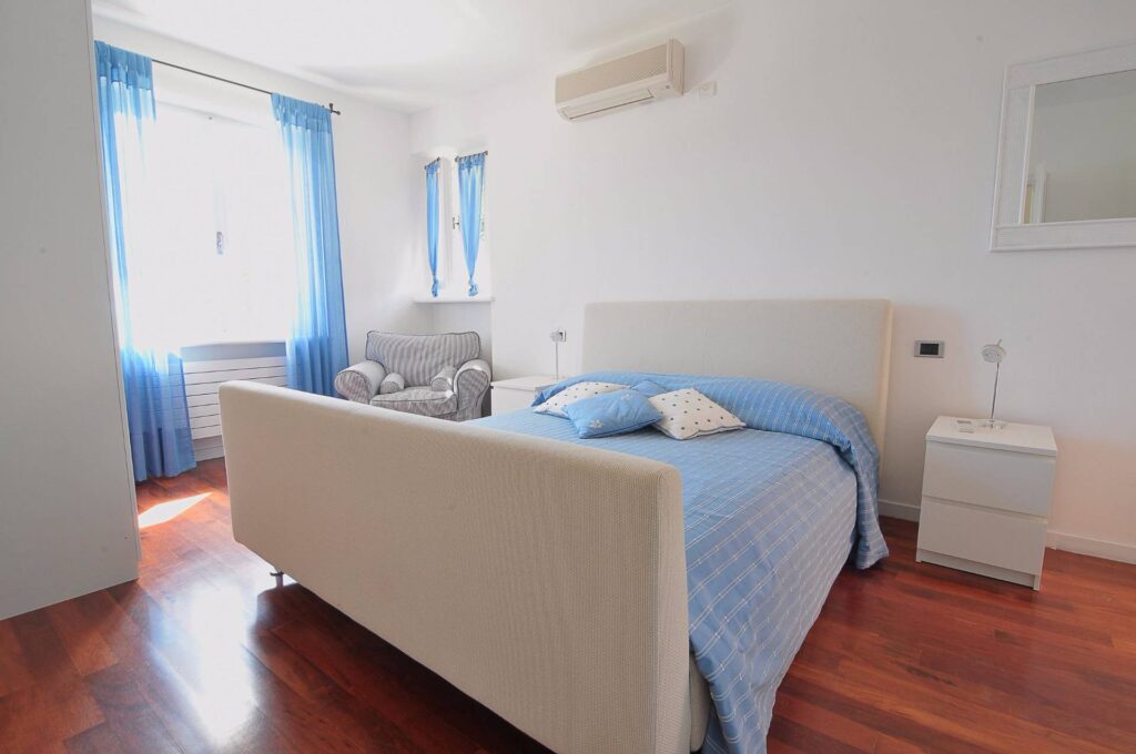 712-Villa di lusso con parco piscina e vista mare-Portoferraio-16 Agenzia Immobiliare ASIP