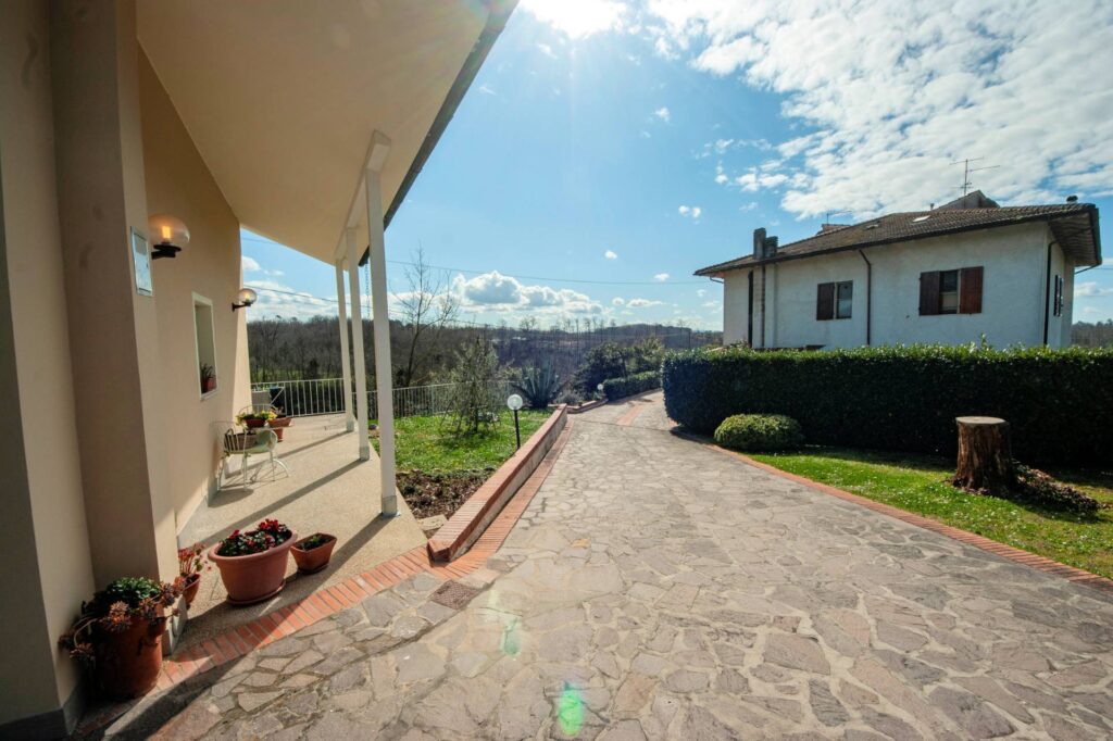 1328-Appartamento in bifamiliare con giardino privato e depemdance-Santa Maria a Monte-5 Agenzia Immobiliare ASIP
