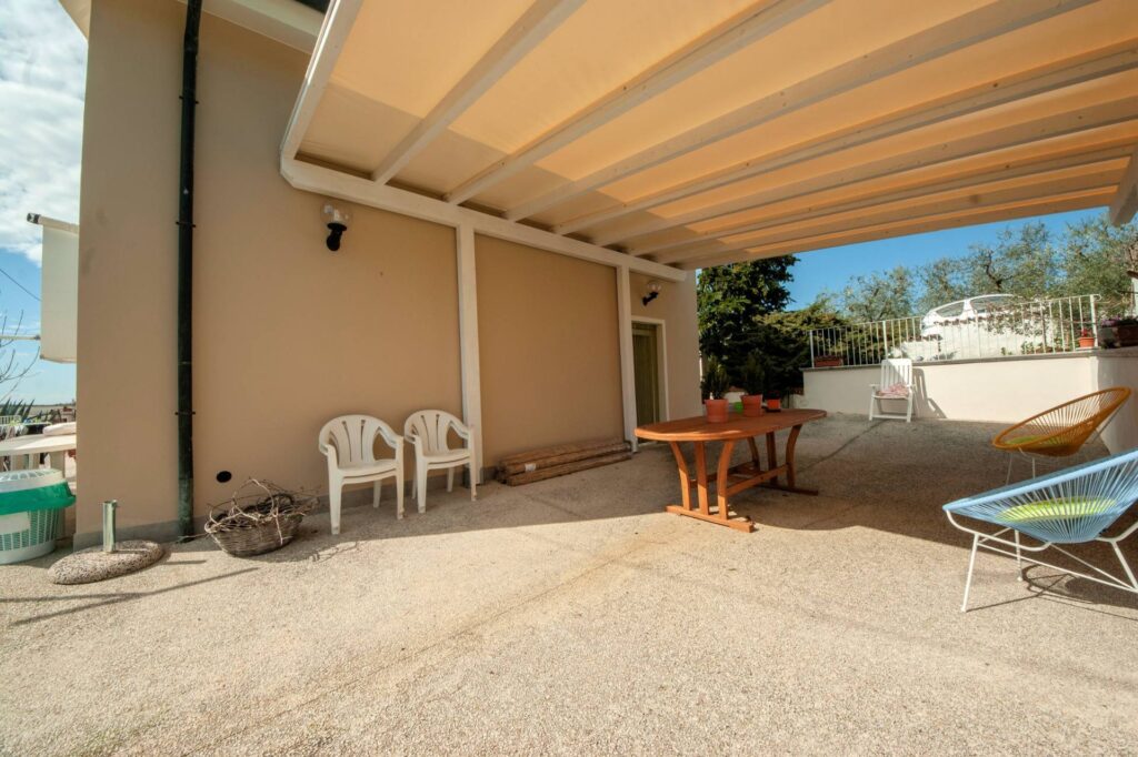 1328-Appartamento in bifamiliare con giardino privato e depemdance-Santa Maria a Monte-9 Agenzia Immobiliare ASIP