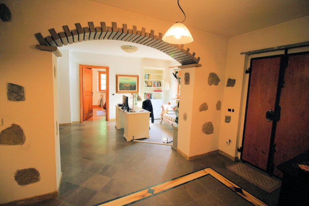 1380-"La casa nel bosco" antico casolare ristrutturato-Pistoia-12 Agenzia Immobiliare ASIP