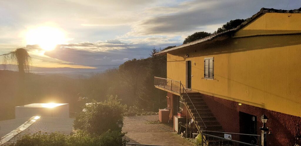 1507-Casa indipendente ristrutturata con terreno e vista panoramica-Roccastrada-3 Agenzia Immobiliare ASIP