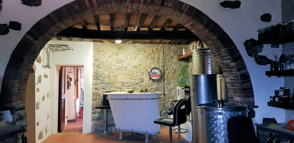 1507-Casa indipendente ristrutturata con terreno e vista panoramica-Roccastrada-8 Agenzia Immobiliare ASIP