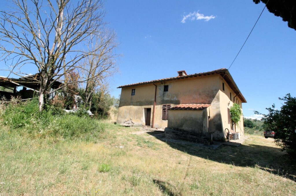 1269-Casa indipendente da ristrutturare con ampio uliveto-Quarrata-6 Agenzia Immobiliare ASIP