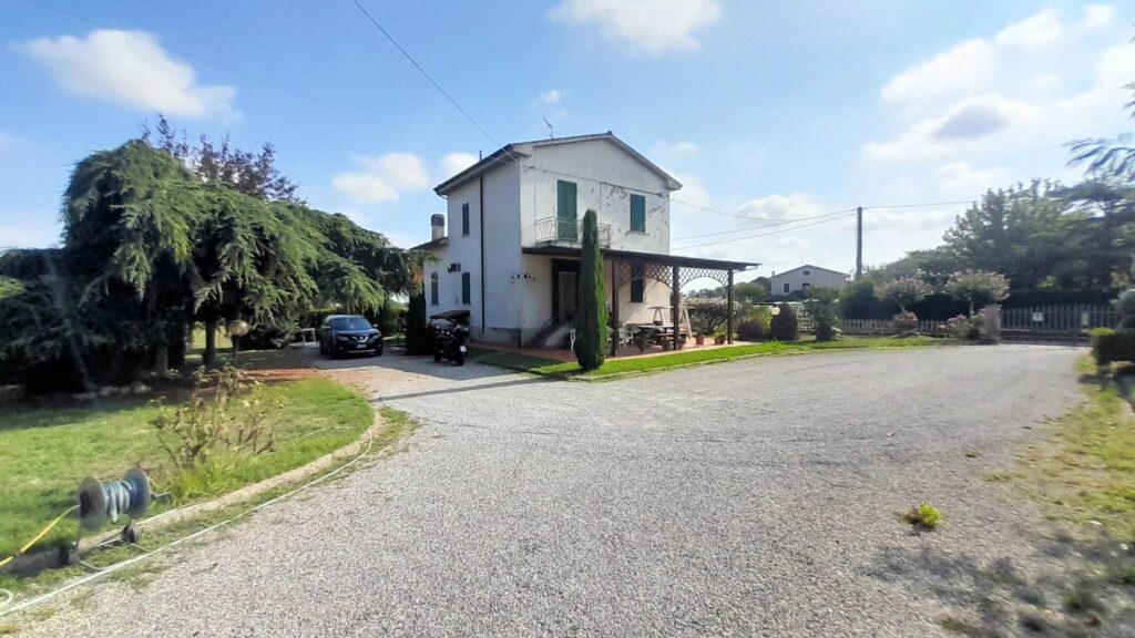 1657-Villetta unifamiliare con giardino-Castelfranco di Sotto-2 Agenzia Immobiliare ASIP