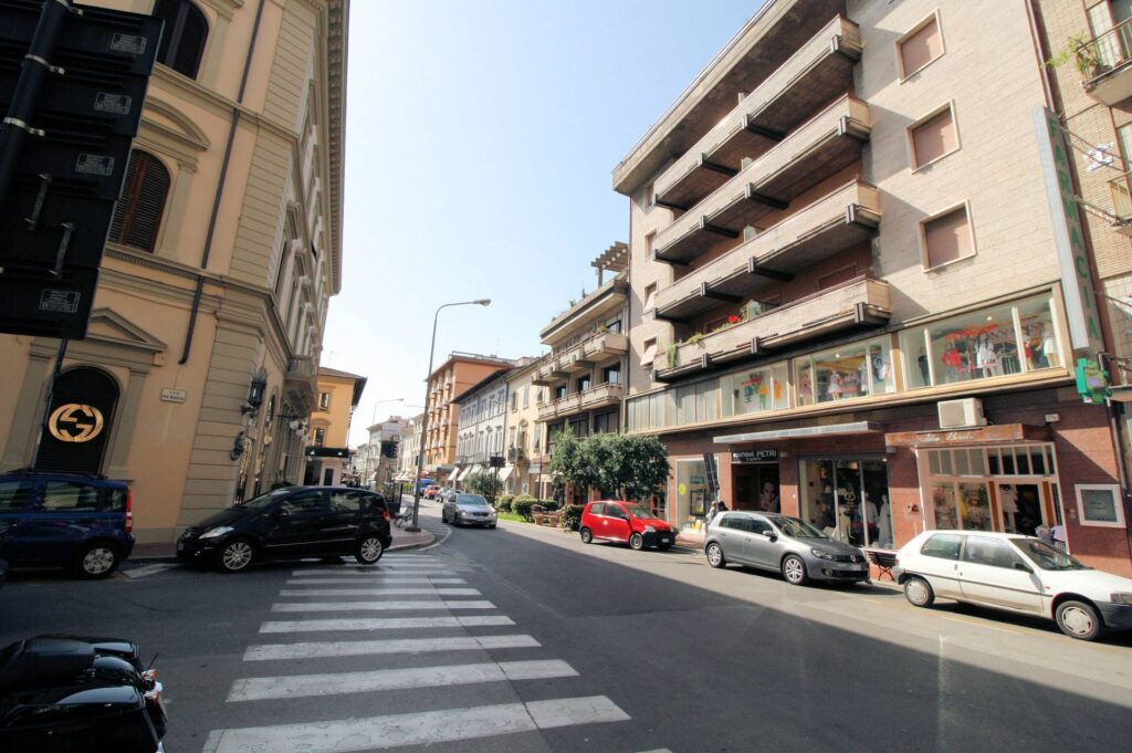 1700-Attico disposto su due livelli completamente ristrutturato con ampie terrazze panoramiche e ascensore-Montecatini-Terme-12 Agenzia Immobiliare ASIP