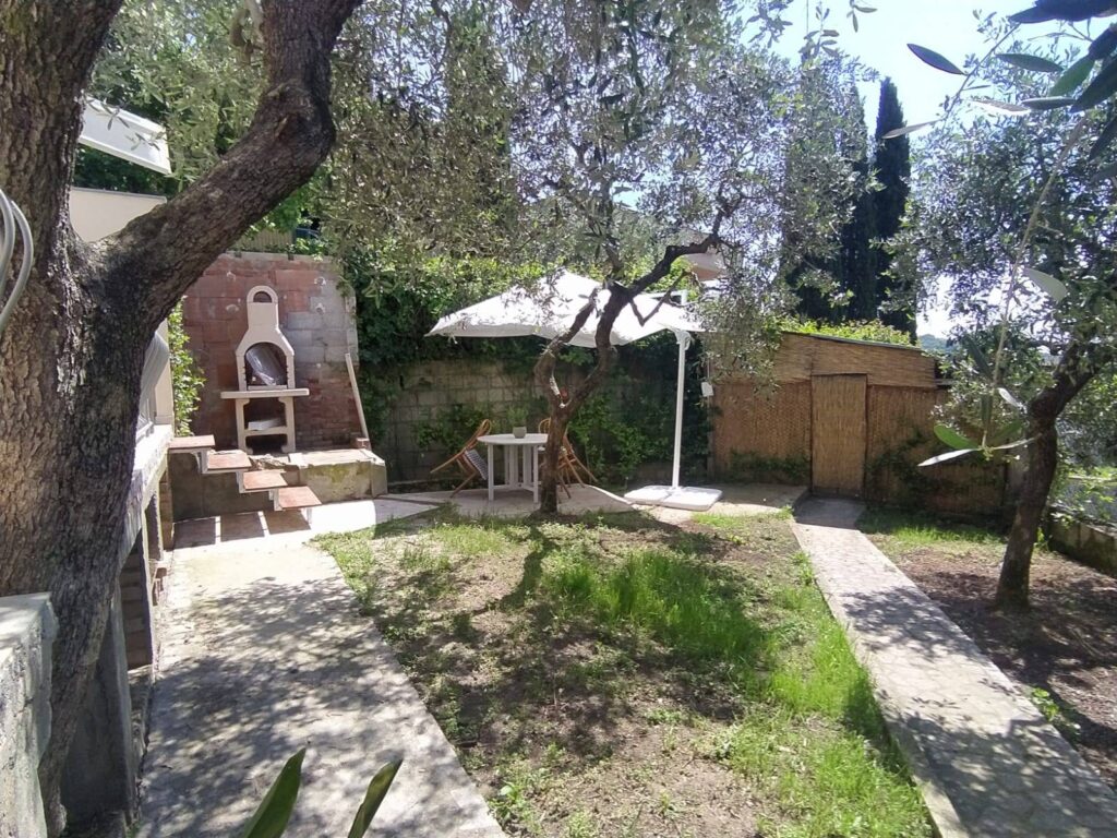 1656-Appartamento al piano terra ristrutturato in villetta bifamiliare-Monsummano Terme-2 Agenzia Immobiliare ASIP