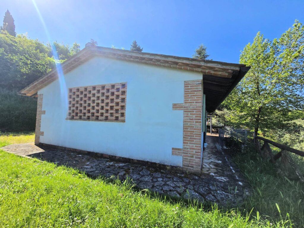 1701-Rustico in stile Toscano con terreno in splendida posizione-Montopoli in Val d'Arno-4 Agenzia Immobiliare ASIP