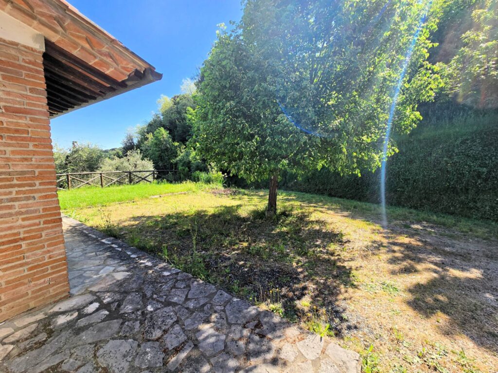 1701-Rustico in stile Toscano con terreno in splendida posizione-Montopoli in Val d'Arno-11 Agenzia Immobiliare ASIP