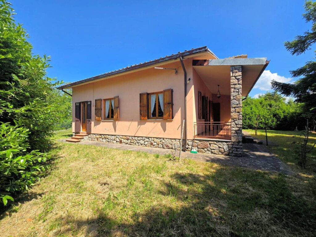 1707-Villetta libera su quattro lati con giardino-Marliana-4 Agenzia Immobiliare ASIP