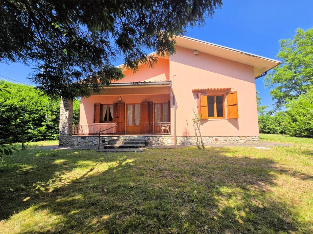1707-Villetta libera su quattro lati con giardino-Marliana-3 Agenzia Immobiliare ASIP