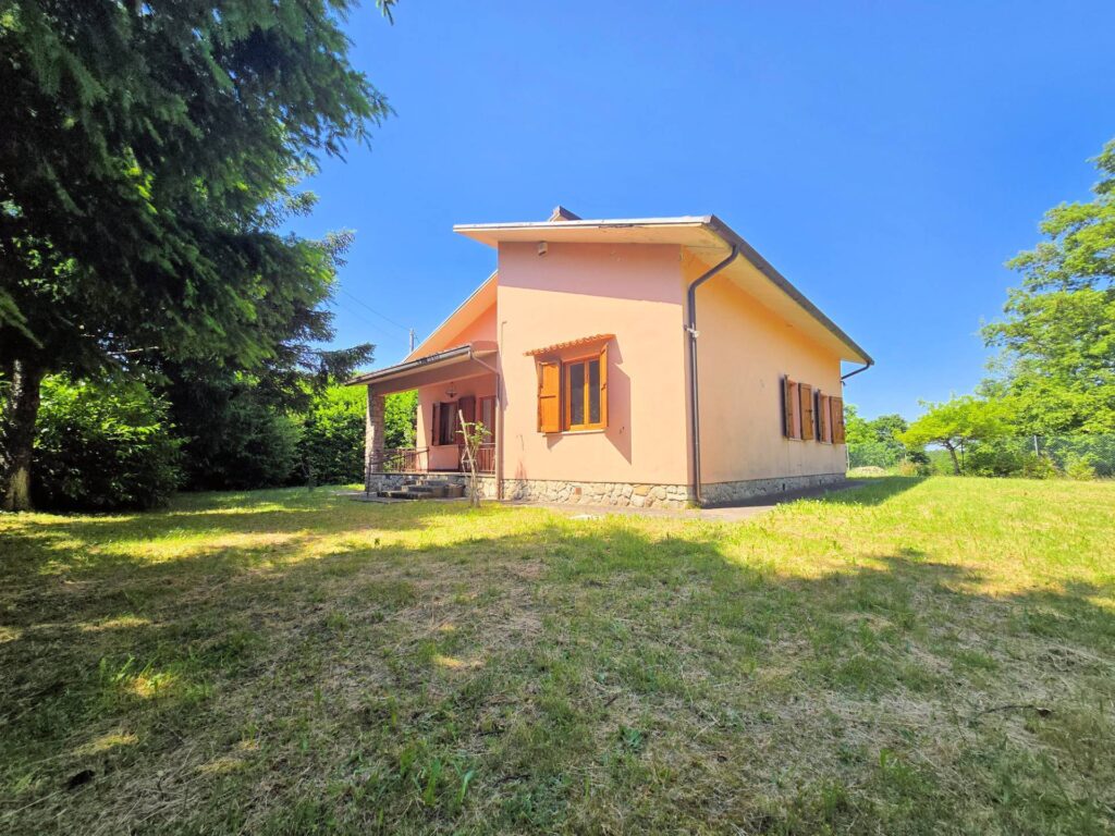 1707-Villetta libera su quattro lati con giardino-Marliana-2 Agenzia Immobiliare ASIP